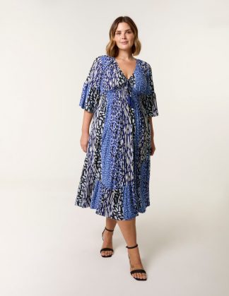 Curve Elasticated V-Neck Midi Dress - 18/20 / NAVY