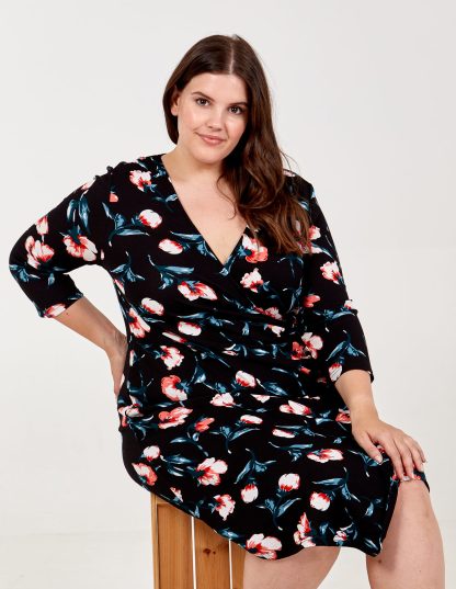 Curve Floral Wrap Side Buckle Dress - 26/28 / BLACK
